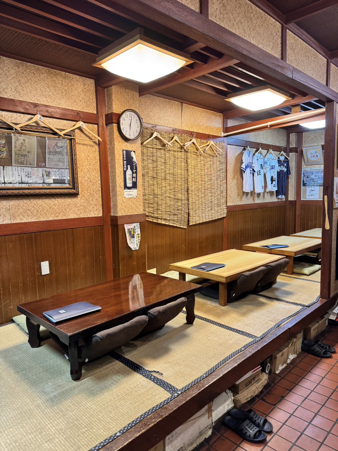 和処まる吾の小上がり席